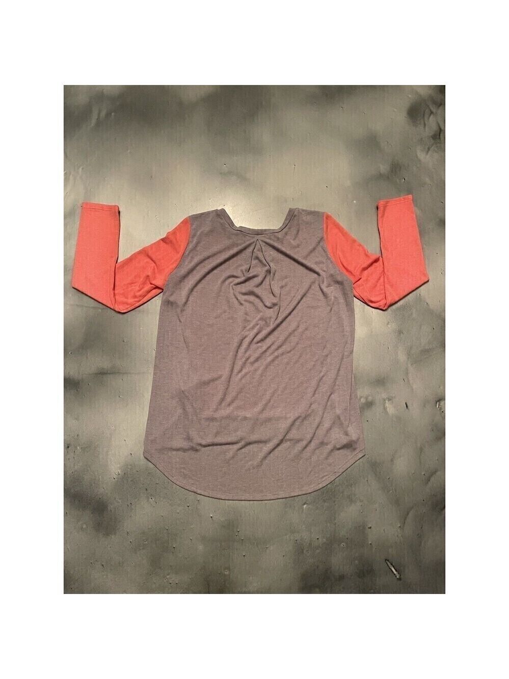 Hail3y:23 Color Block Pink Gray Pullover Sweater Medium - Picture 3 of 4